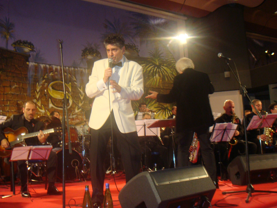 Frankie Roma with JSO Bari - December 2010